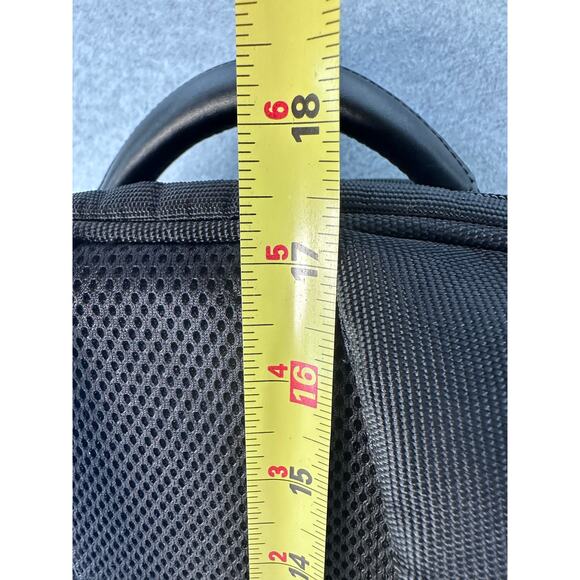 Travelpro Crew 9 Business Laptop Tablet Backpack 4 Compartment w/ Pockets 17.5” - Picture 5 of 16